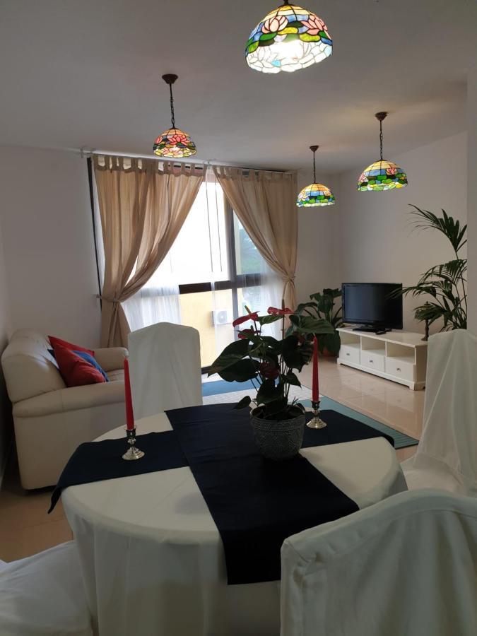 Apartamento Frente Al Puerto De Candelaria A 20 Metros De La Playa. Buitenkant foto