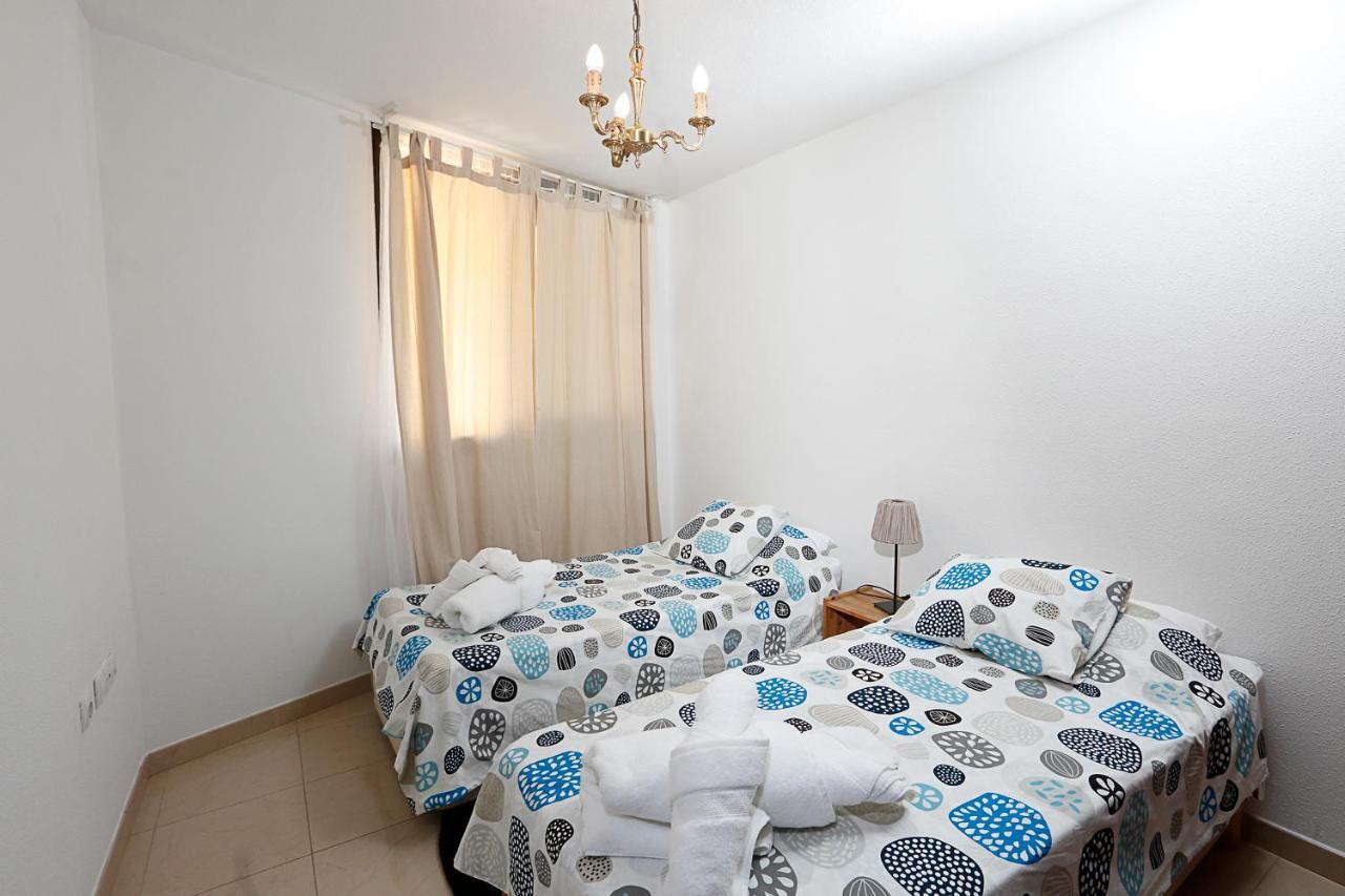 Apartamento Frente Al Puerto De Candelaria A 20 Metros De La Playa. Buitenkant foto