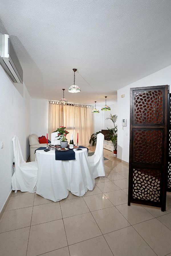 Apartamento Frente Al Puerto De Candelaria A 20 Metros De La Playa. Buitenkant foto